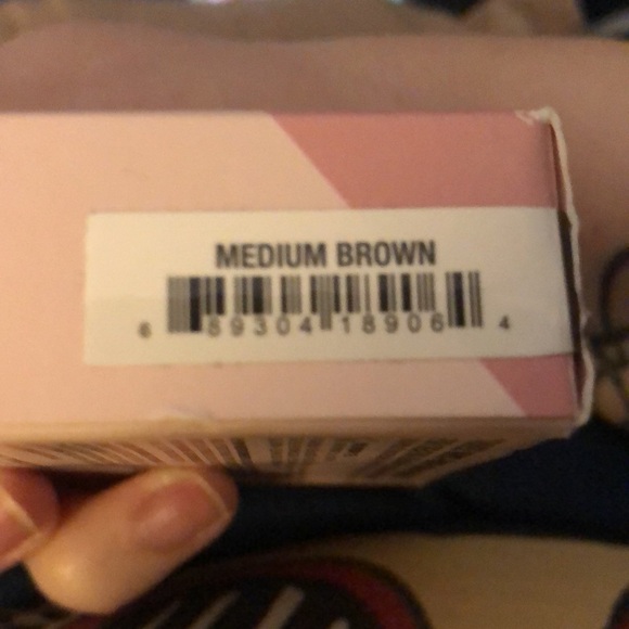 Anastasia Beverly Hills Brow Studio Kit in Medium Brown - Picture 12 of 12